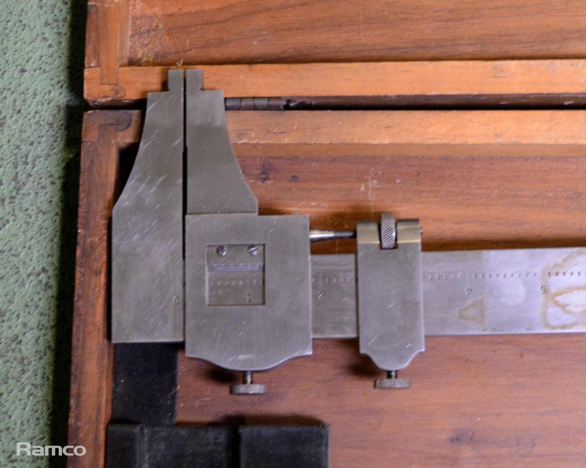 Brown & Sharpe Mfg Co. 37 inch Vernier Caliper in Wooden Case - Image 3 of 5