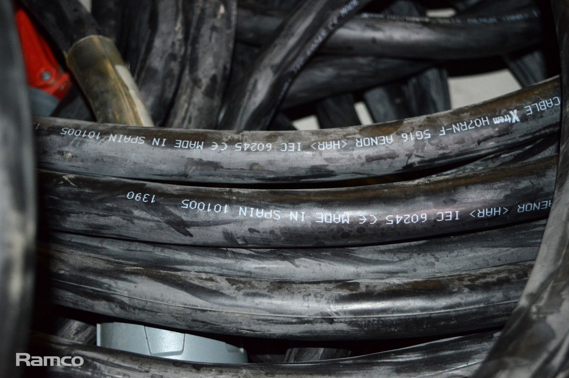 Black Cable Connecting Kit with Mennekes Connectors - Approx 14m Lengths - Image 3 of 3