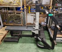 TechnoGym Power rack / weight bench - incomplete 160x180x140cm - Spares and repairs only