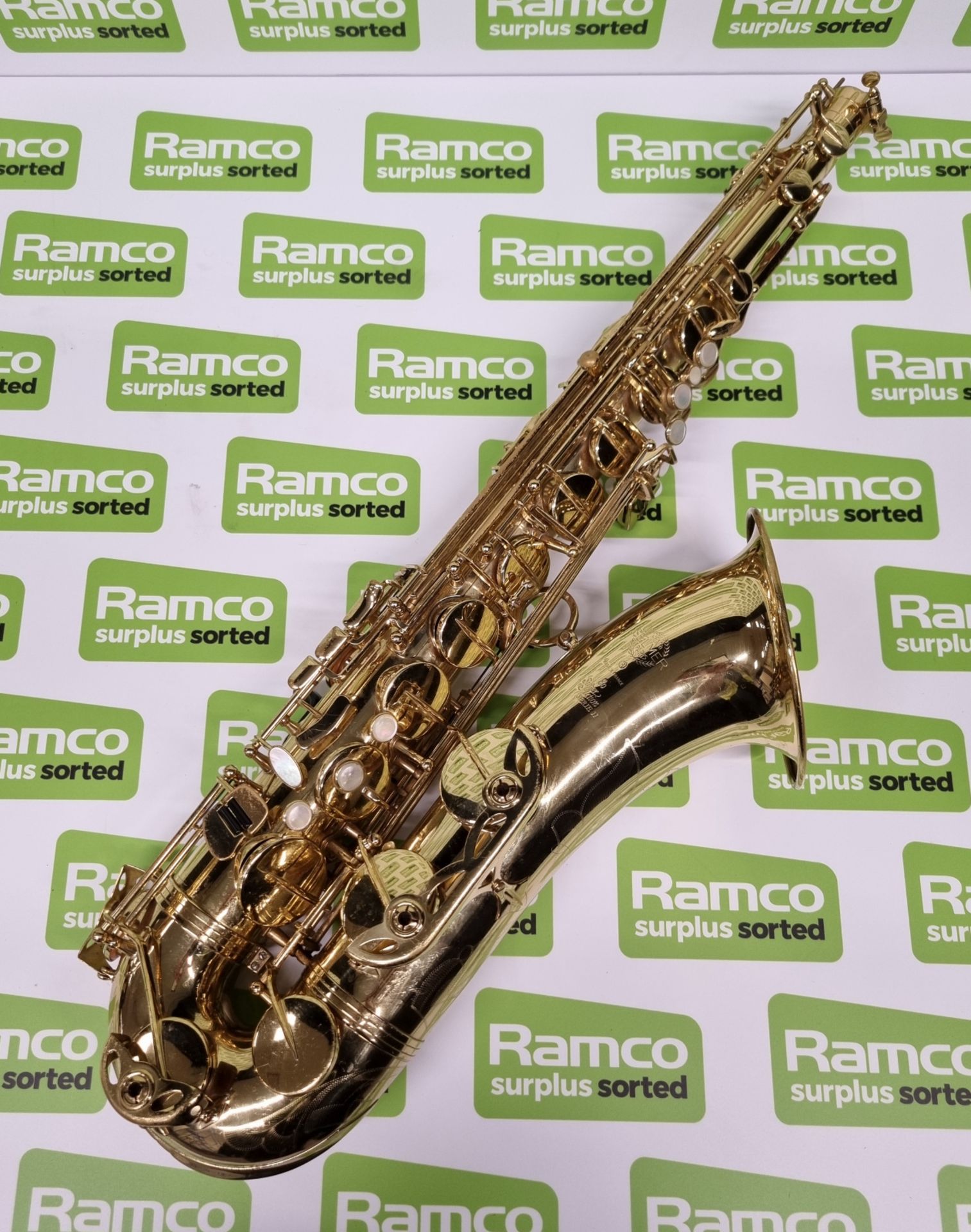 Henri Selmer 80 Super Action Serie ll saxophone in Henri Selmer case - serial number: 702272 - Image 3 of 26