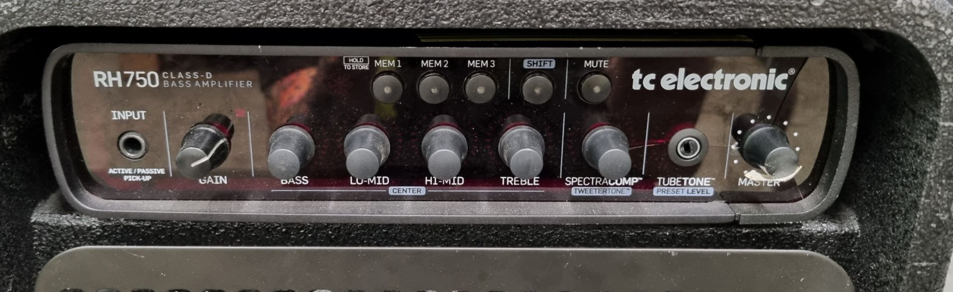 TC Electronic RH750 Class D bass amplifier in swan flight case on castors - Image 4 of 8
