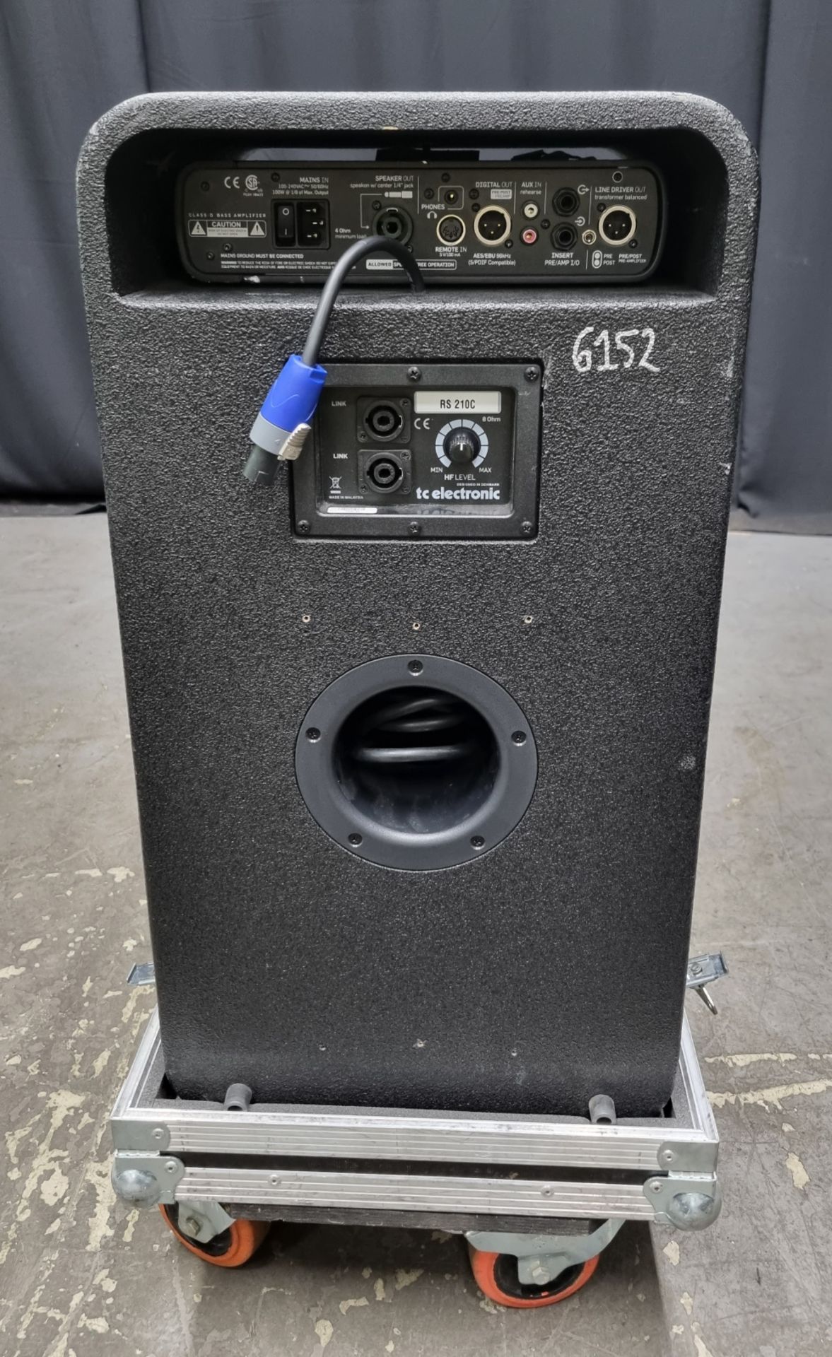 TC Electronic RH750 Class D bass amplifier in swan flight case on castors - Image 6 of 8