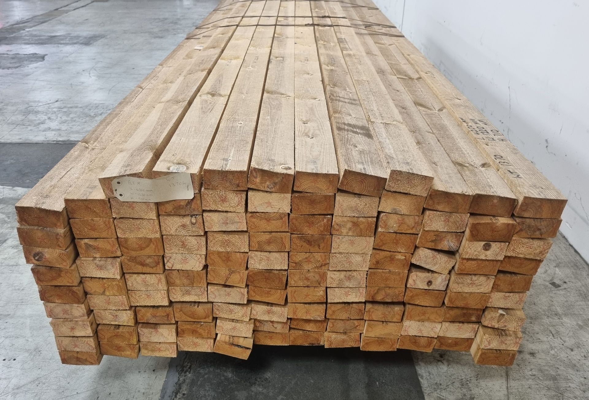 Pallet of 4"x2" (10x5cm) softwood, heat treated and debarked (GBFC-0452 DBHT) - L420cm - 115 pcs - Image 4 of 5