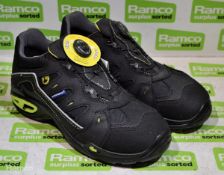 Lavoro safety trainers - size UK 6