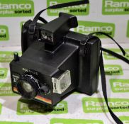 Polaroid instant 10 vintage camera