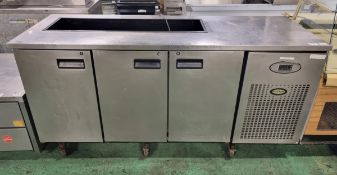 Foster 3 door counter fridge - 70x190x90cm