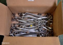 Combination Spanners - approx. 30