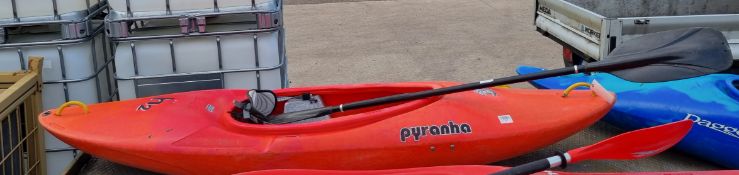 Red Pyranha H2 245 kayak, Ainsworth K90 kayak paddle
