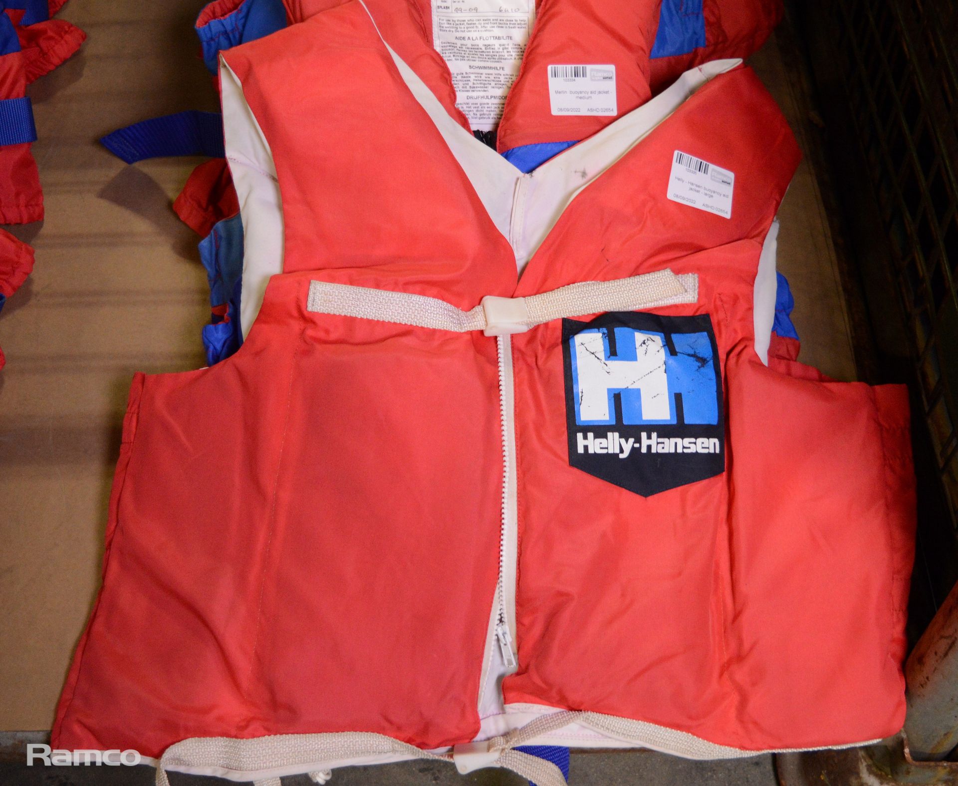 Crewsaver buoyancy aid jacket - small, 7x Crewsaver buoyancy aid jacket - medium, Crewsaver buoyancy - Image 2 of 4