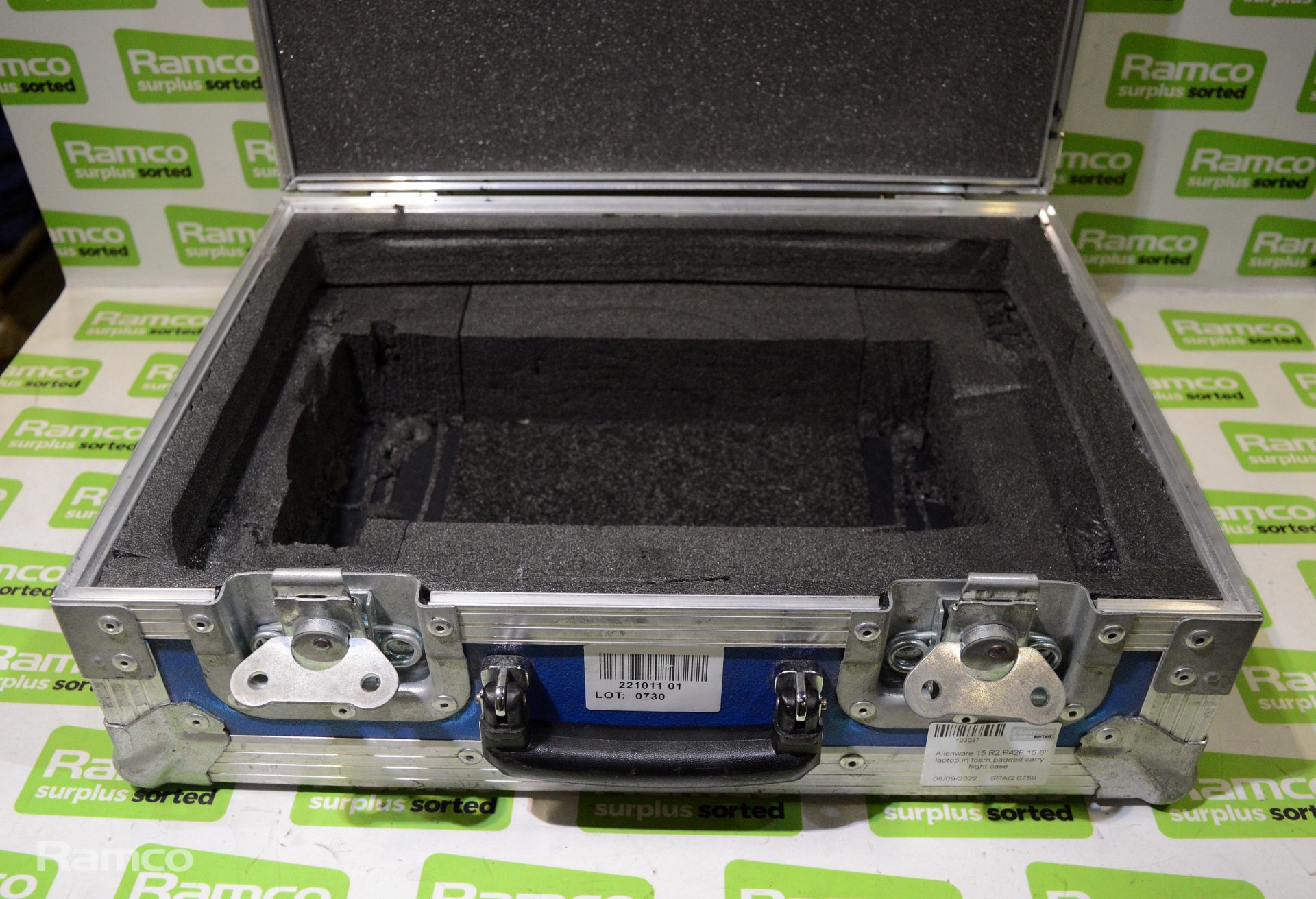 Alienware 15 R2 P42F 15.6" laptop in foam padded carry flight case - Image 3 of 5