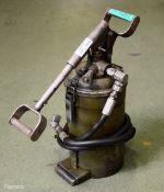 Hand operated grease gun bucket