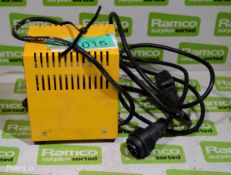 Beta 30249 12V microprocessor controller battery charger