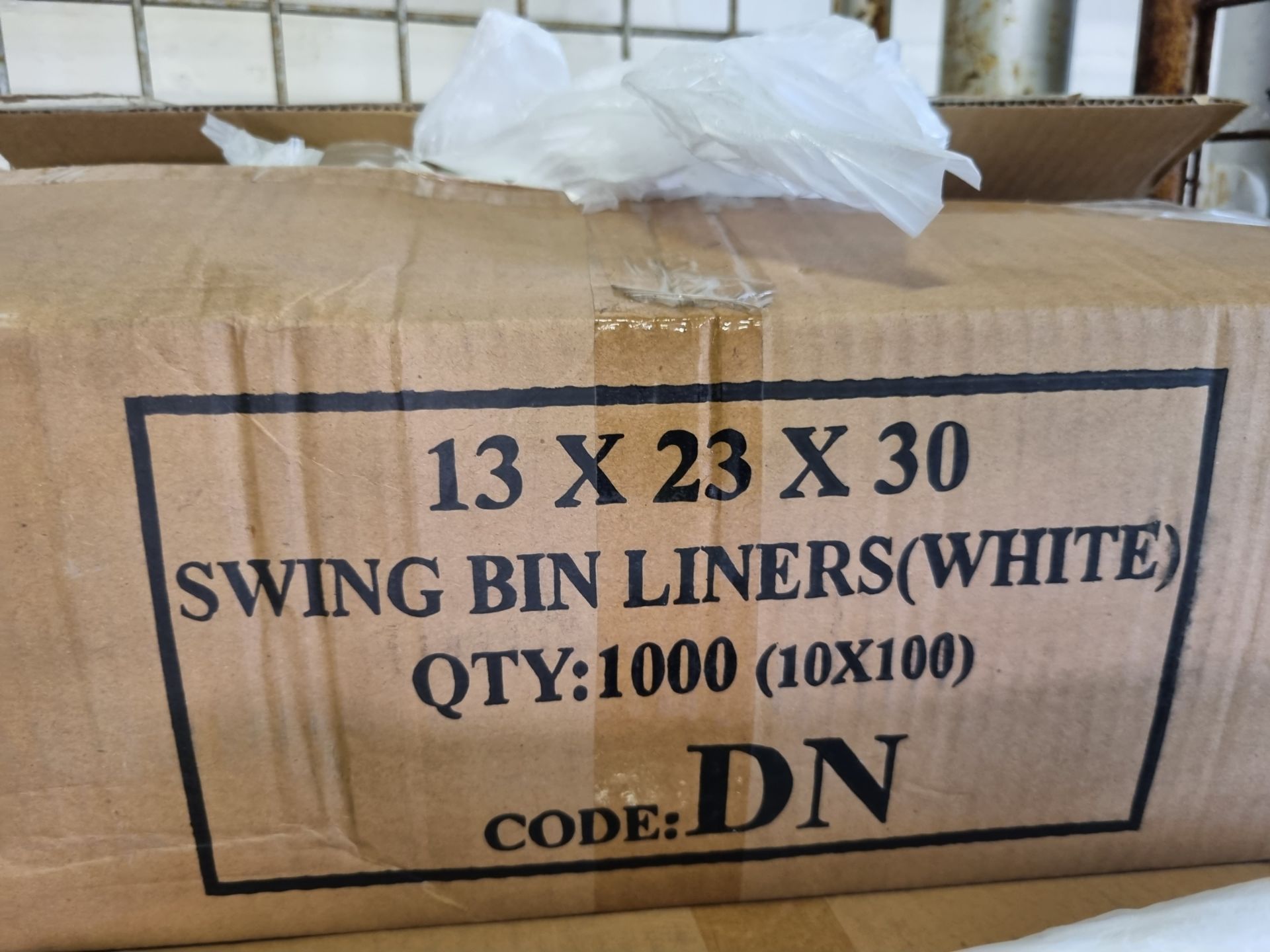 Swing bin liners, Food use clear polythene bags - Image 7 of 7
