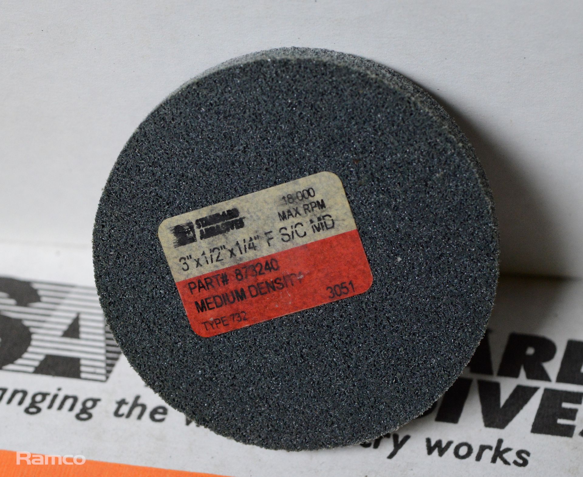 Standard Abrasives 700 series abrasive stone discs - 5 boxes - 10 discs per box - Image 2 of 3