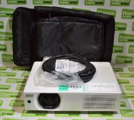 Sanyo Plc-XU106 XGA projector, 200/240V 50/60Hz L34 x W26 x H9cm