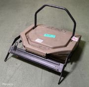 Land Rover Discovery folding rear seat assembly