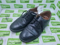 Solovair Black Leather Shoes 'Postman Style' Pair - Size EU 43, UK 9 - 30x25x15cm