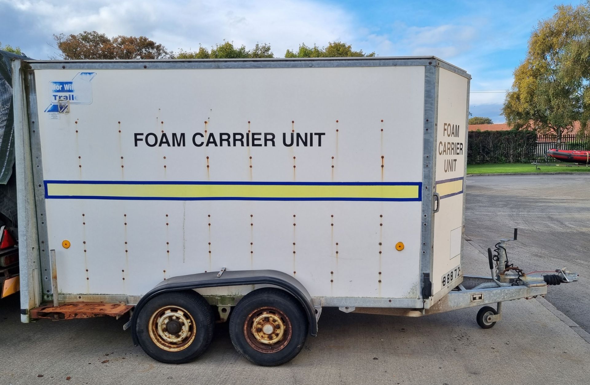 Ifor Williams E*11 twin axle enclosed box trailer - trailer dimensions: 460x200x230cm - Image 3 of 10