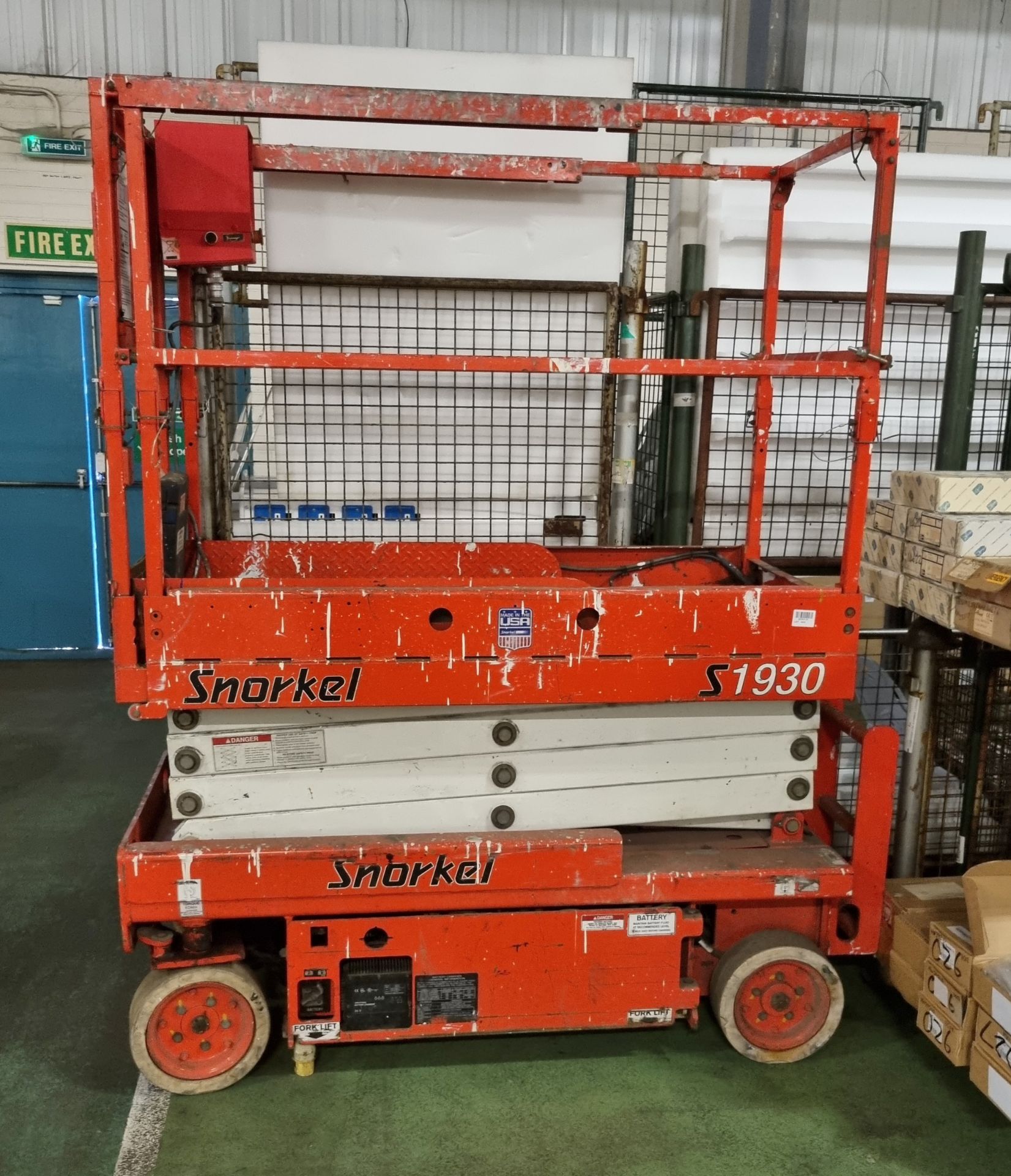 Snorkel S1930 electric scissor lift - 188x77x215cm