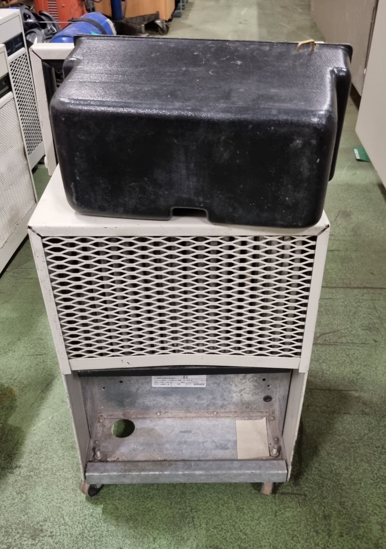 EBAC CD35 Dehumidifier - Image 2 of 3