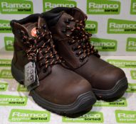 V12 Bison IGS safety boots - size UK 6
