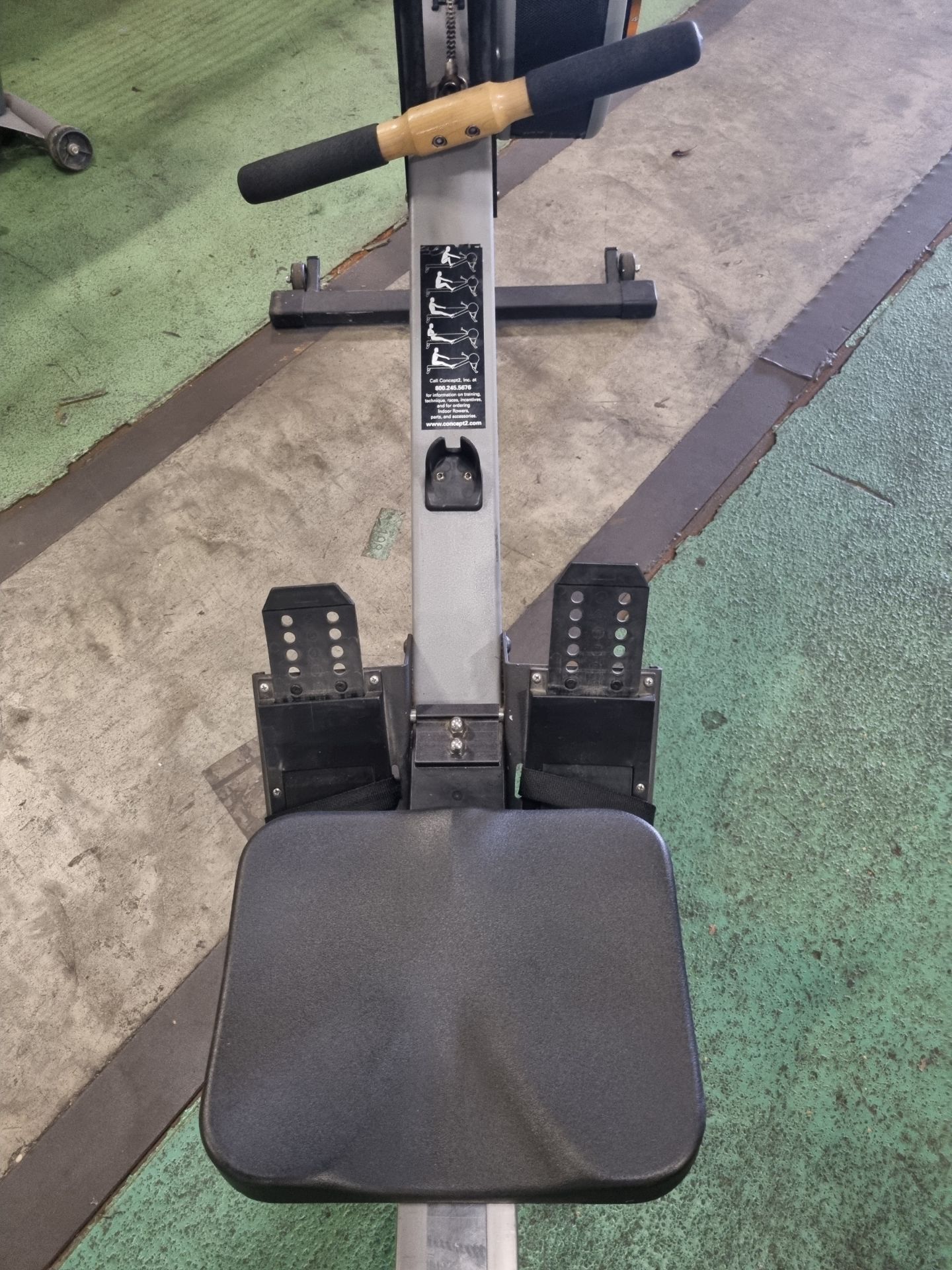 Concept 2 indoor rowing machine - 240x63x90cm - Image 5 of 5