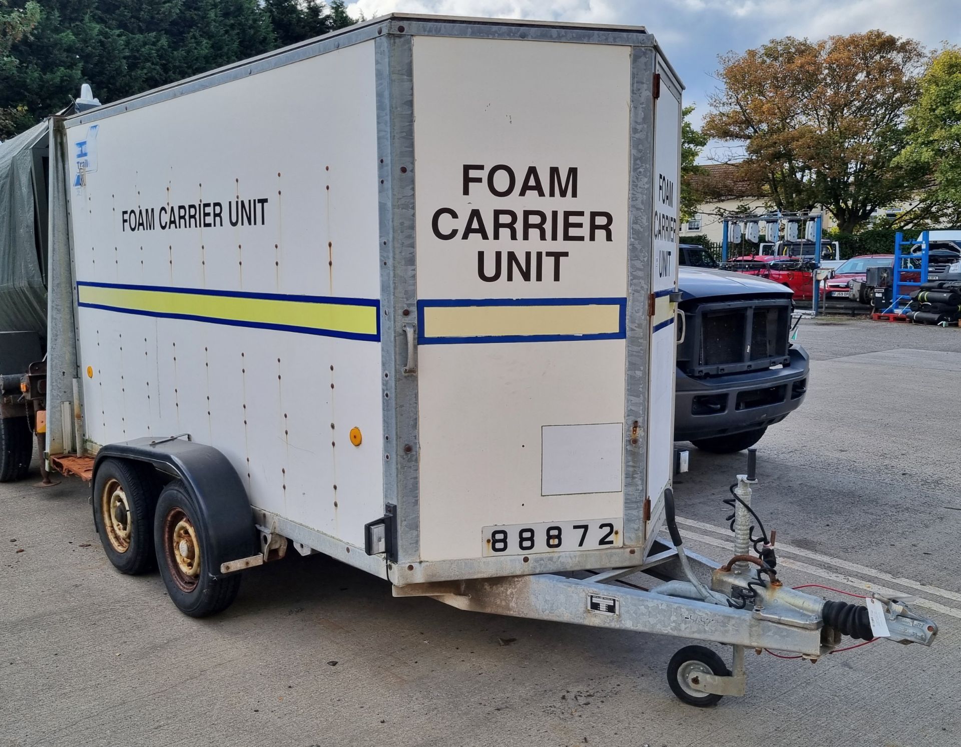 Ifor Williams E*11 twin axle enclosed box trailer - trailer dimensions: 460x200x230cm - Image 2 of 10