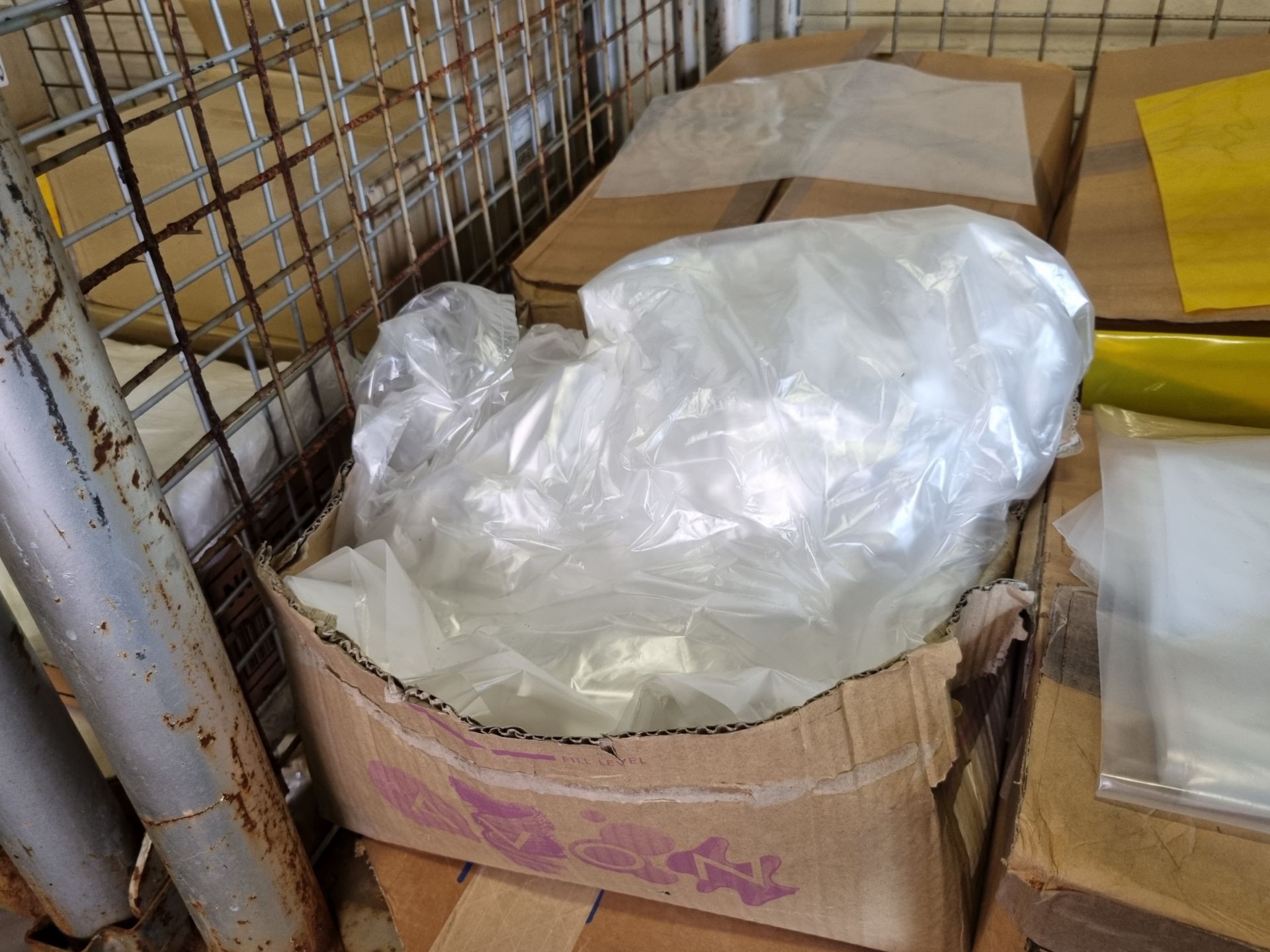 Swing bin liners, Food use clear polythene bags - Image 4 of 7