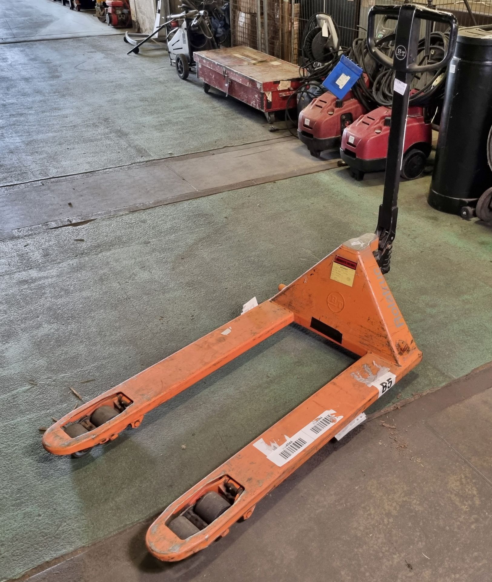 Rolatruc BT Lifter pallet truck - 145x69x125cm - Image 2 of 2