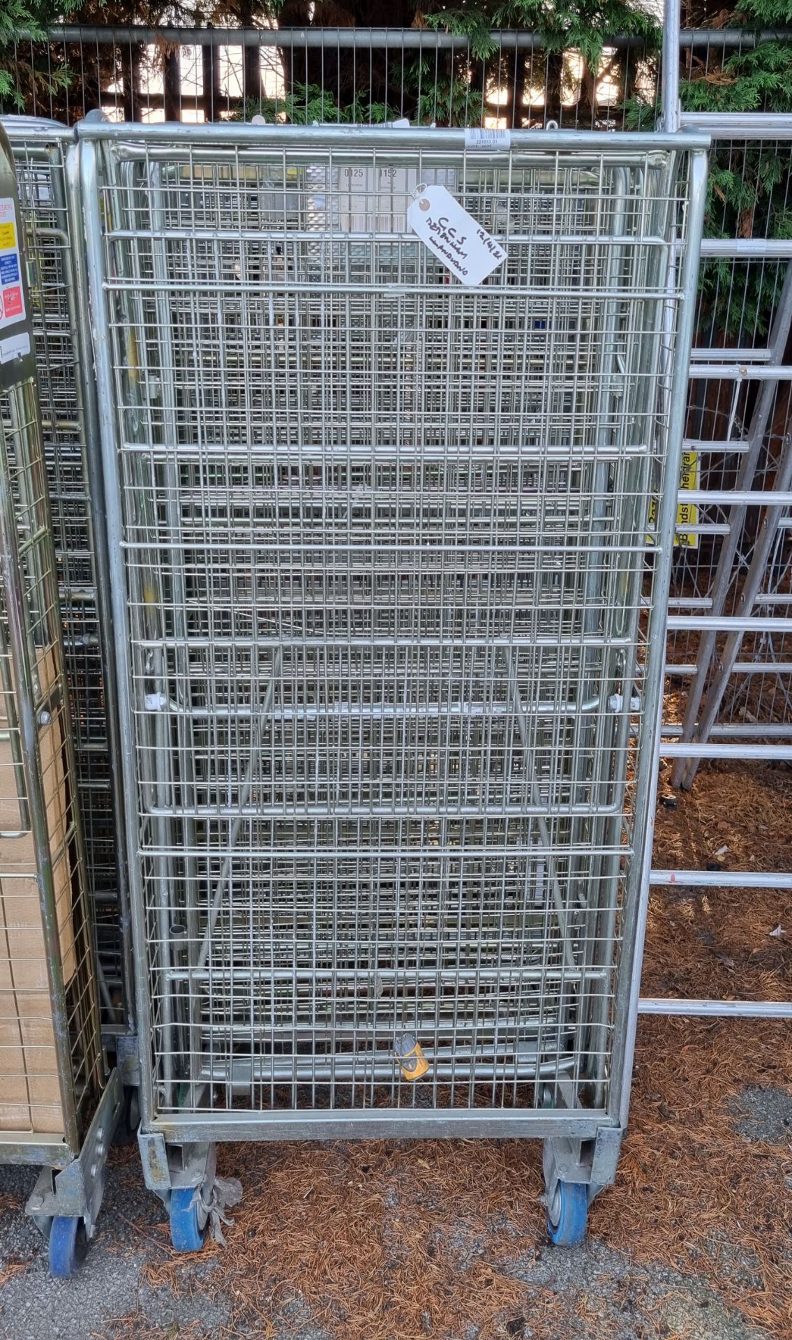 4x Roll Cages