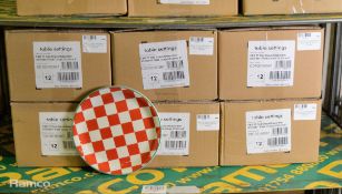 6x Box of 12 red check/green rim coupe plates 20.25cm/8in diameter