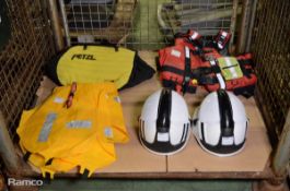 Rescue 800 floatation vest - XL-XXL, 4x Mullion floatation vest , 2x Rosenbauer fireman helmet