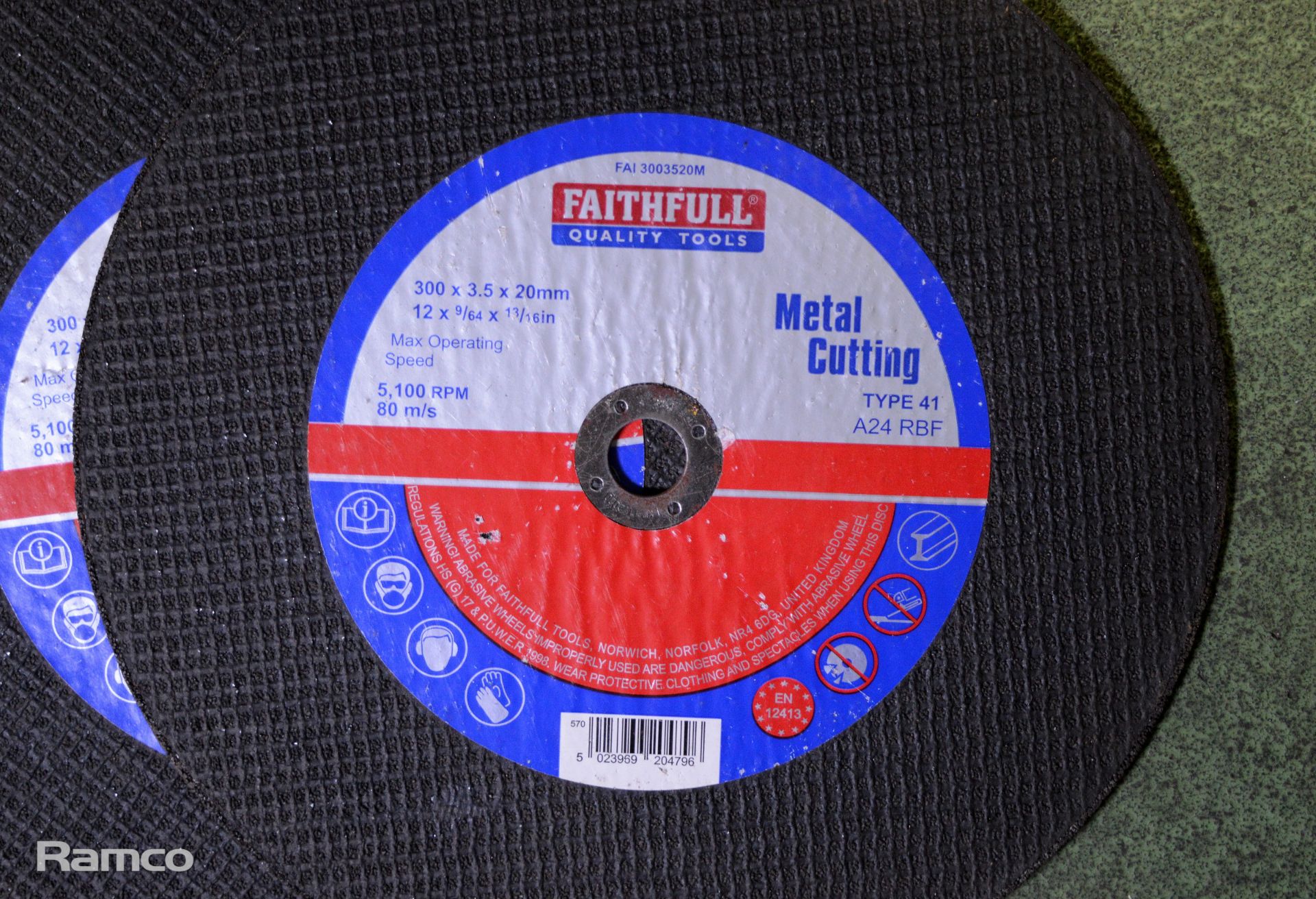 17x Large disk cutting saw blades - Image 4 of 4