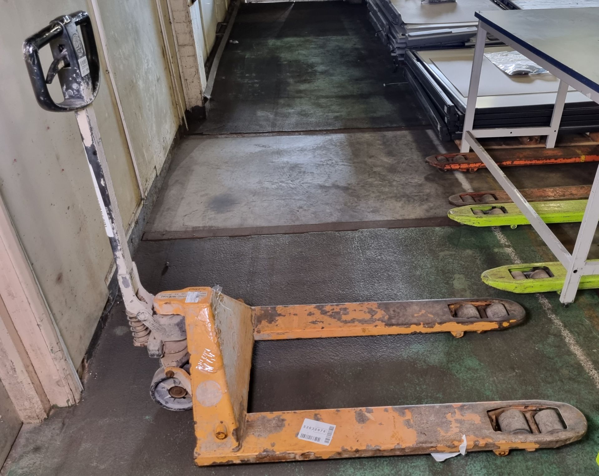 Rolatruc BT Lifter pallet truck - 145x69x125cm