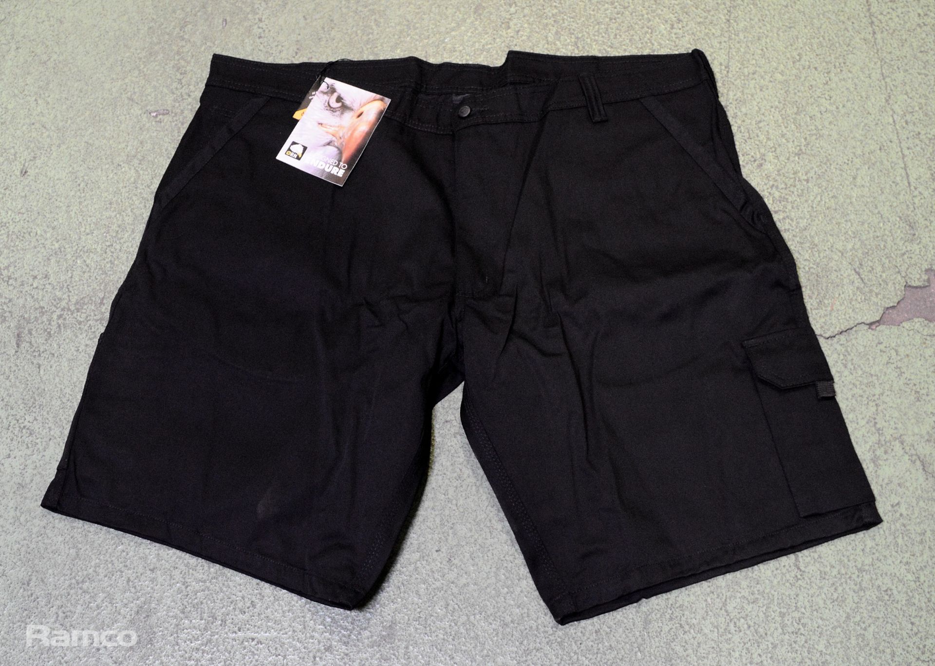 9 pairs of ORN combat shorts - 48 inch waist - Image 3 of 4
