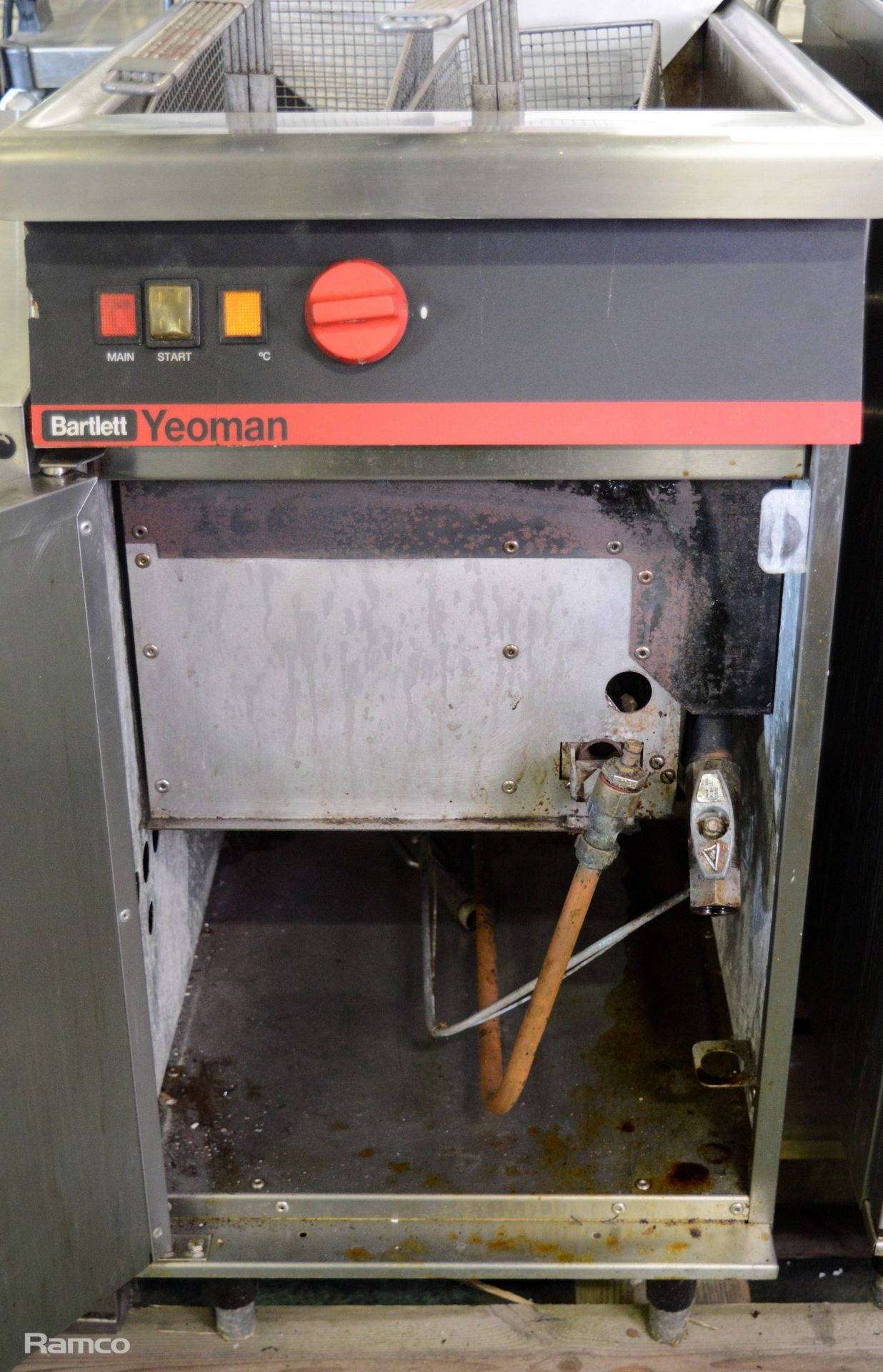 Bartlett Yeoman single gas fryer - 76x46x107cm - Image 5 of 6