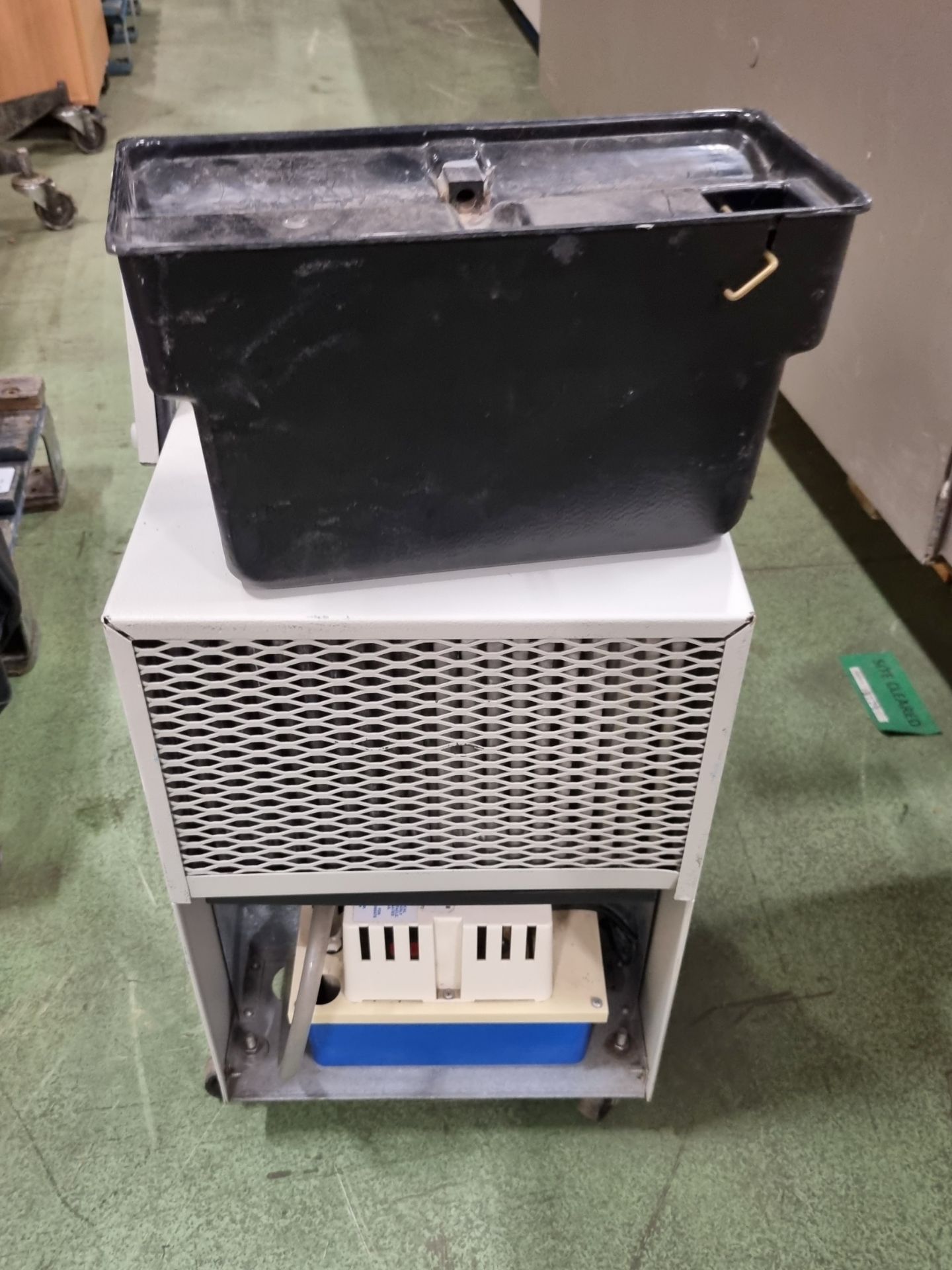 EBAC CD35 Dehumidifier - Image 2 of 2