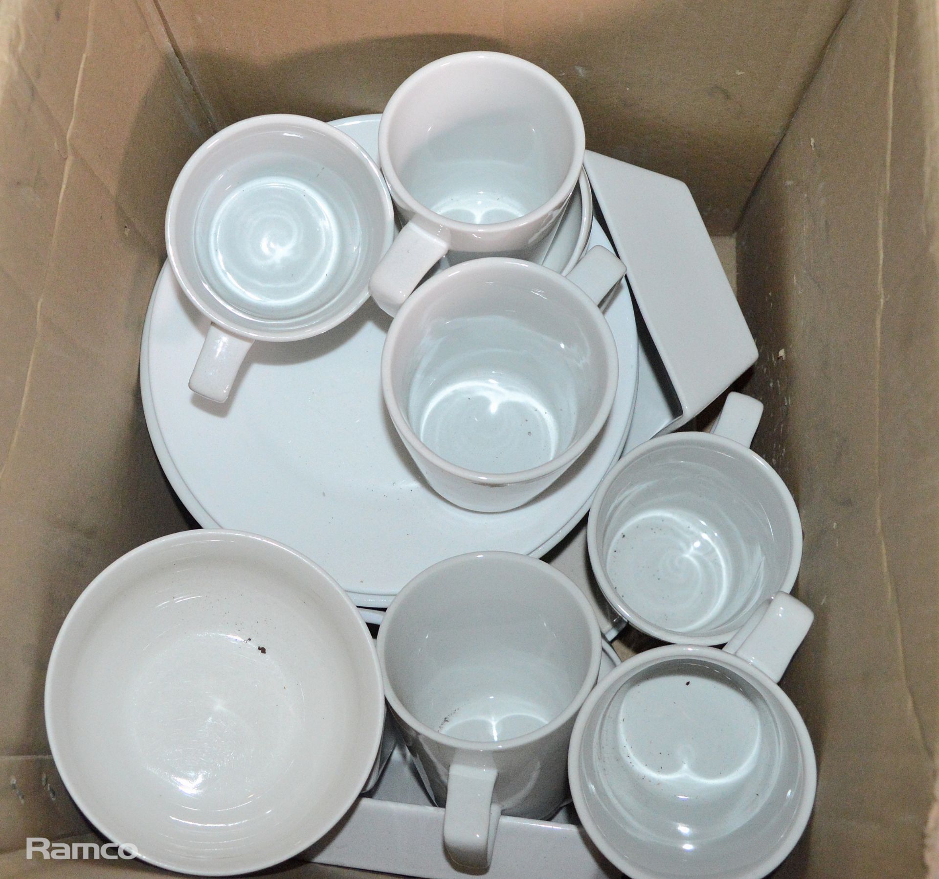 Crockery incl. plates, cups, saucers - Image 4 of 5