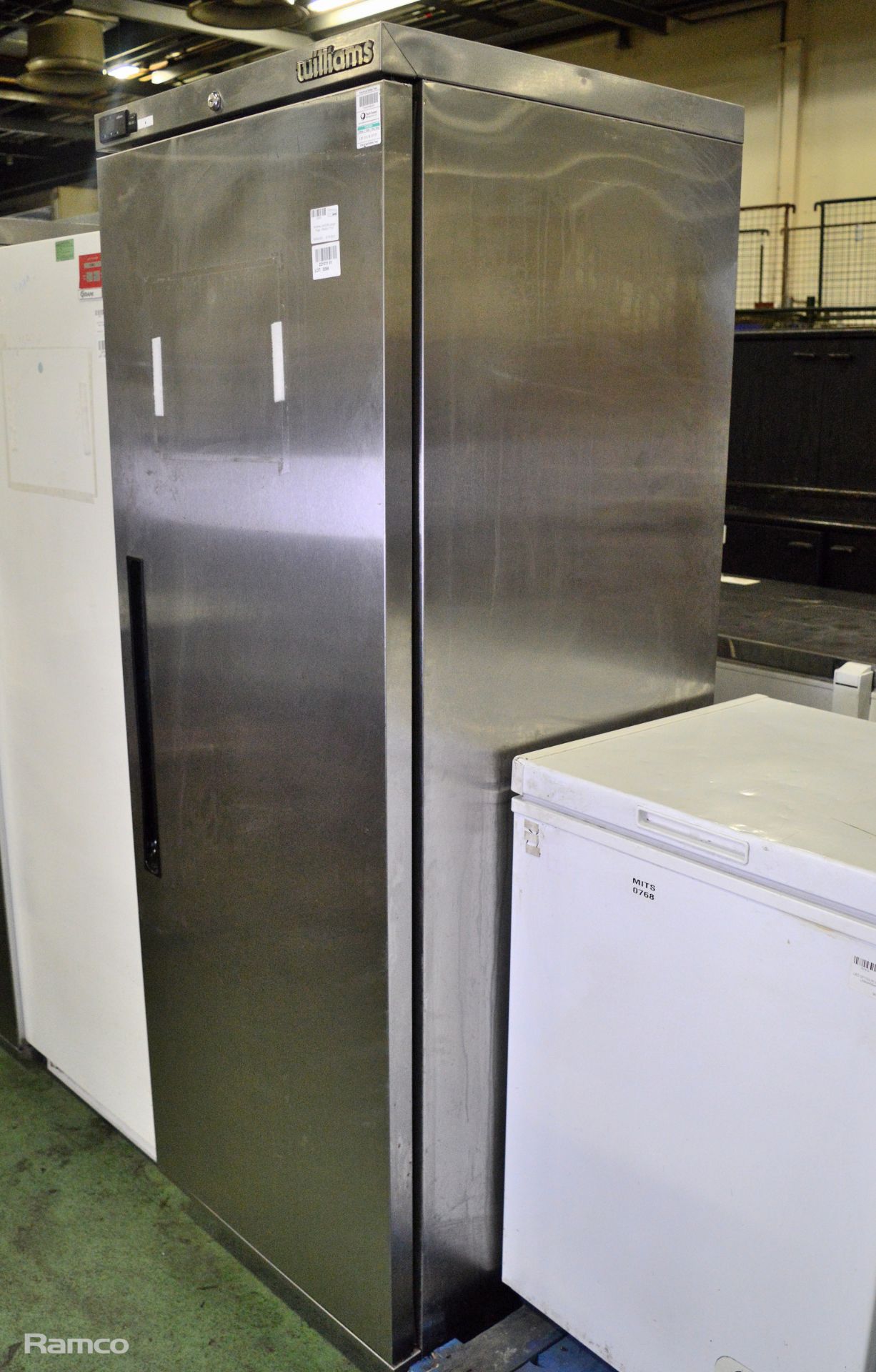 Williams LA400SS upright fridge - 65x65x177cm - Image 7 of 7