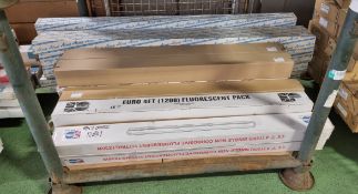 4x Tamlite ERX236 EM/M euro 4ft twin high freq emergency light unit, 2x Tamlite EUROWP136/HFM3 1x36W