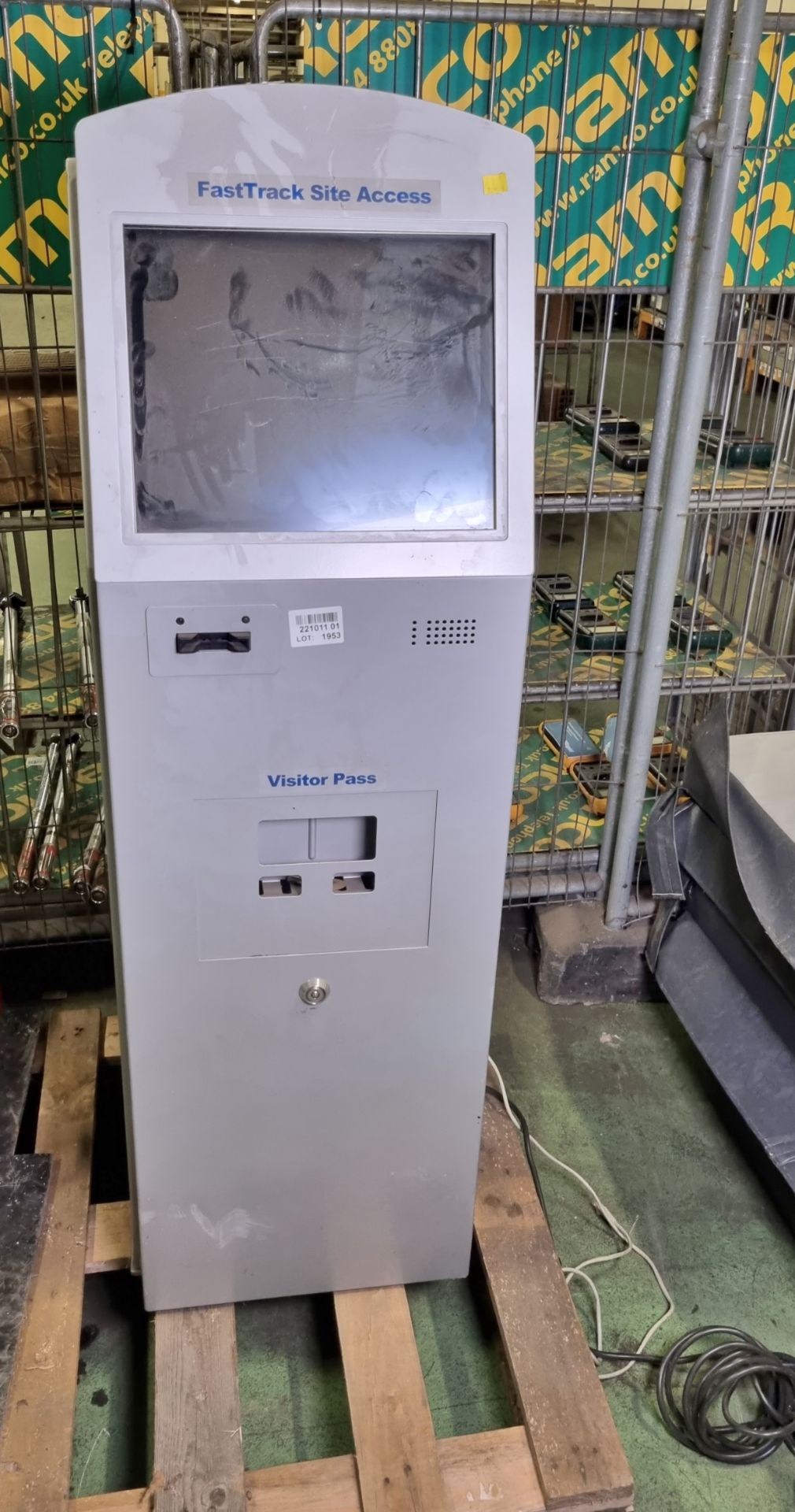 Fast track site access visitor pass machine 250V - Image 2 of 3