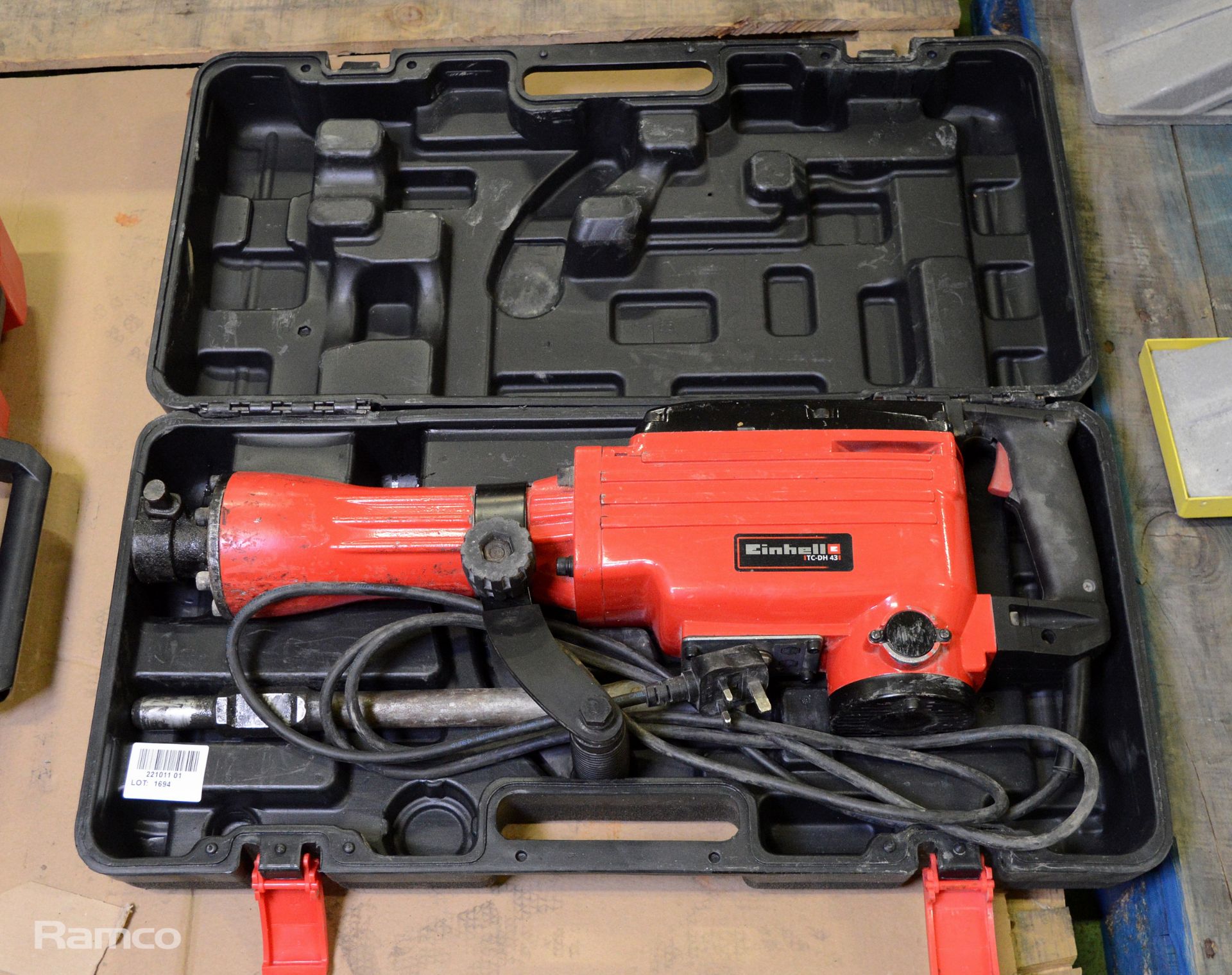 Einhell TC-DH-43 Breaker in case - 240v