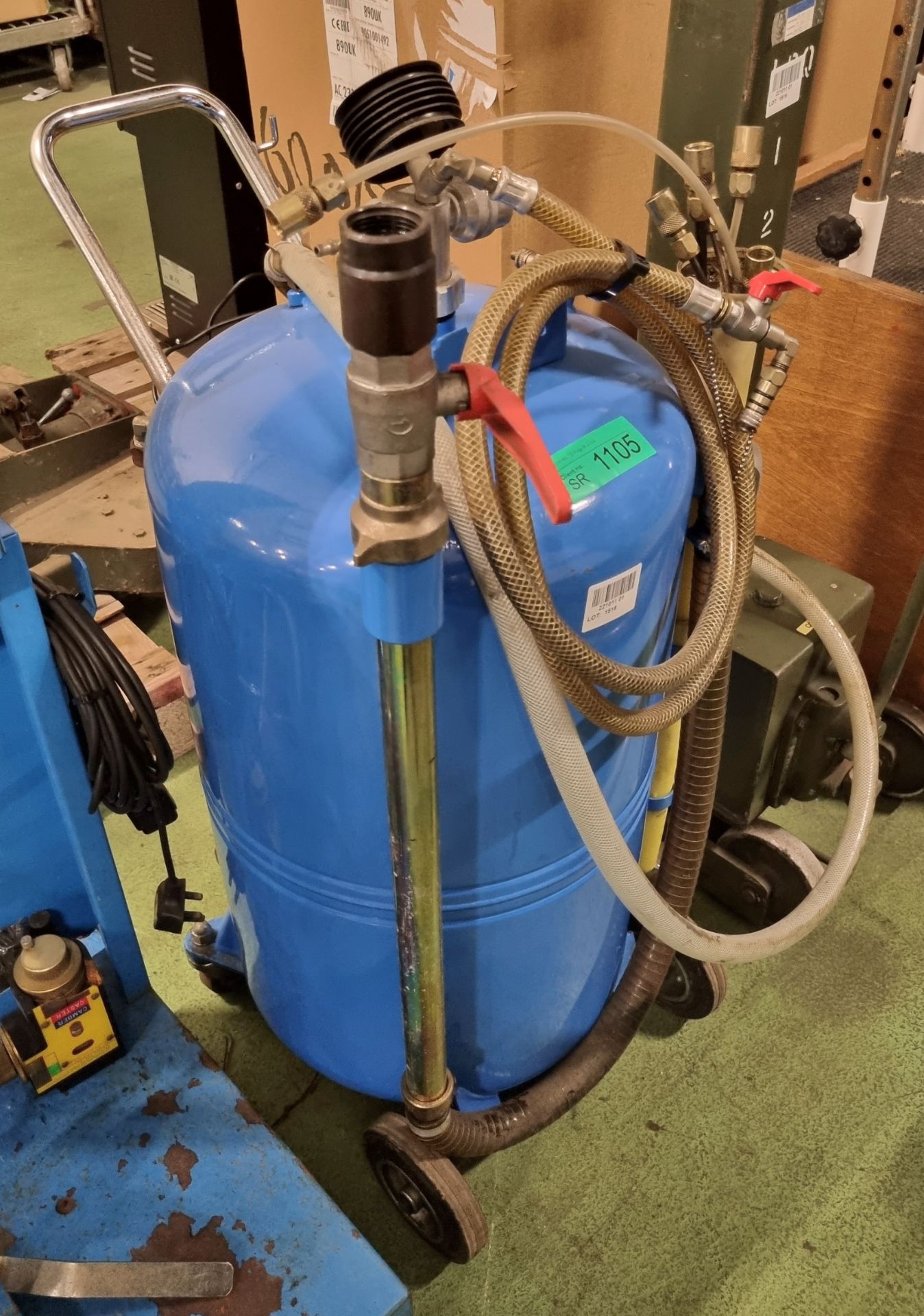 Alfa Oil extraction and draining device unit - Image 2 of 3