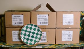 6x Box of 12 green check/red rim coupe plates 20.25cm/8in diameter
