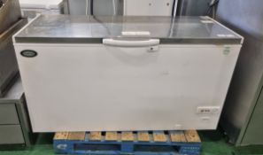 Foster FCF500LX chest freezer - 156x72x84cm