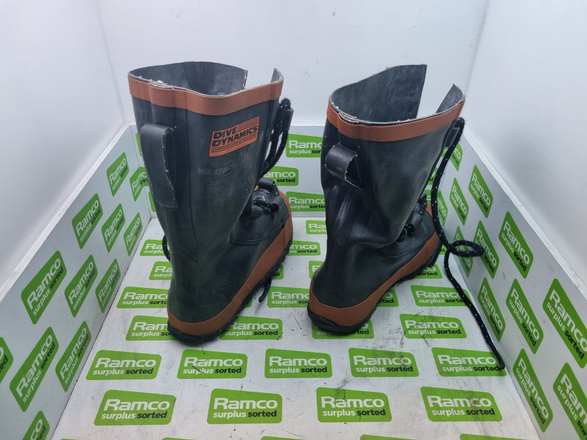 Dive Dynamics weighted divers boots - unspecified size - Image 2 of 4