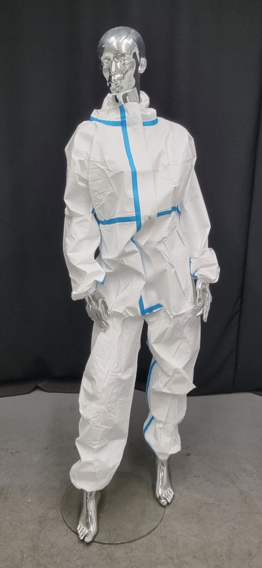 24x pallets of hooded coveralls - size large - est. total qty 14400 - location LE67 1ND - PPE - Image 3 of 8
