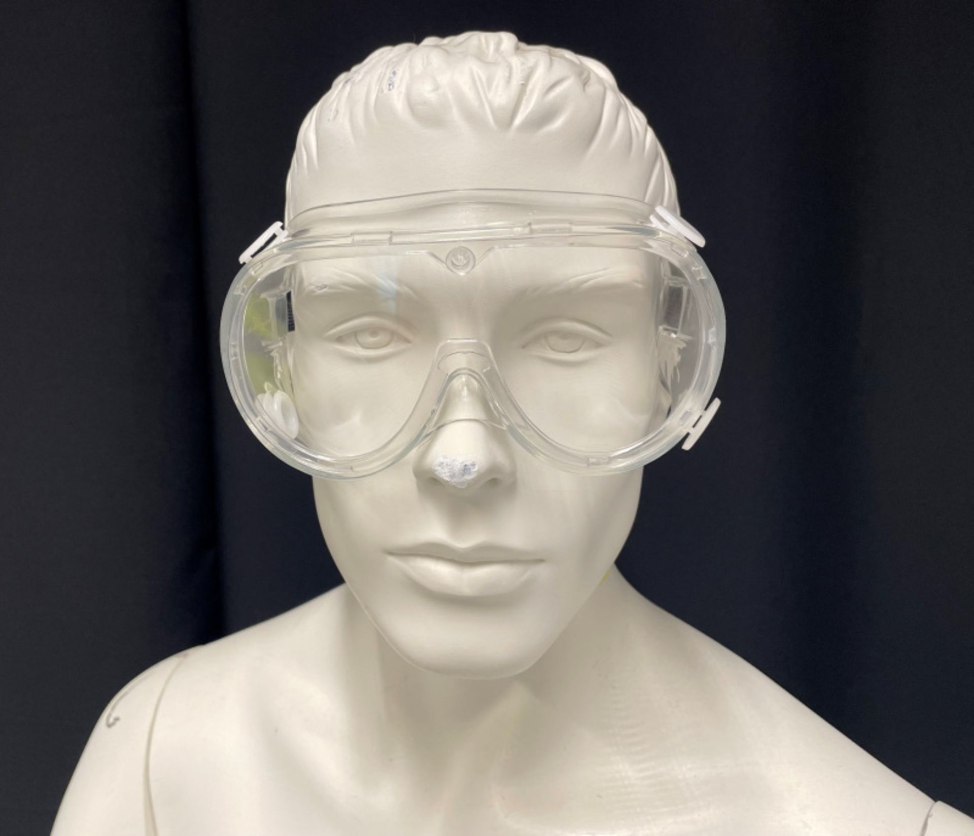 24x pallets of safety goggles - est. total qty 28800 - location LE67 1ND - PPE - Image 2 of 9