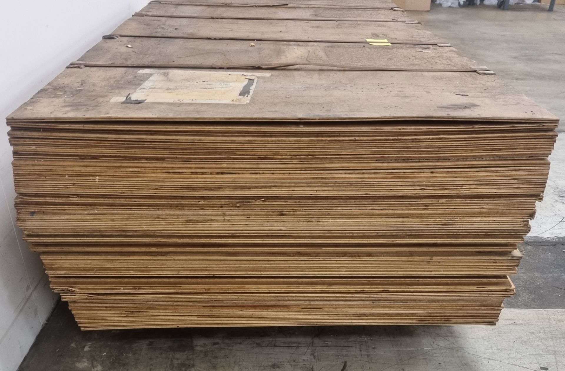 Pallet of 9mm Class 2 plywood - 8x4ft (244x122cm) - 66 sheets - Image 3 of 4