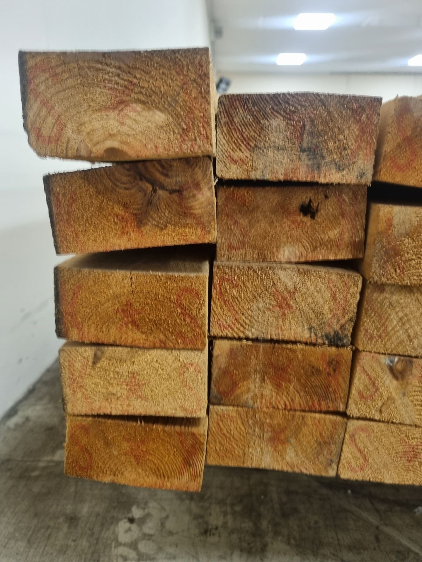 Pallet of 4"x2" (10x5cm) softwood, heat treated and debarked (GBFC-0452 DBHT) - L450cm - 65 pieces - Image 5 of 5
